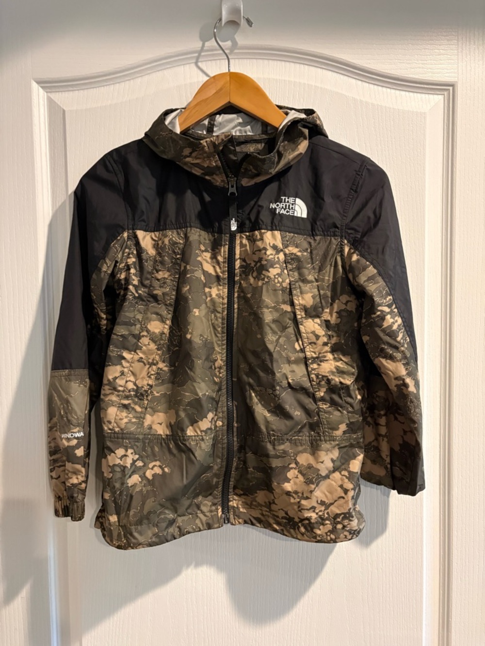 The North Face Kids' Camouflage Windbreaker Jacket - Olive/Black